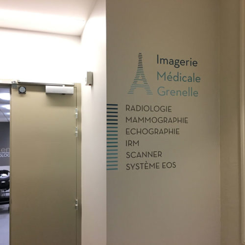 Signalétique intérieur adhésif centre d'imagerie médicale